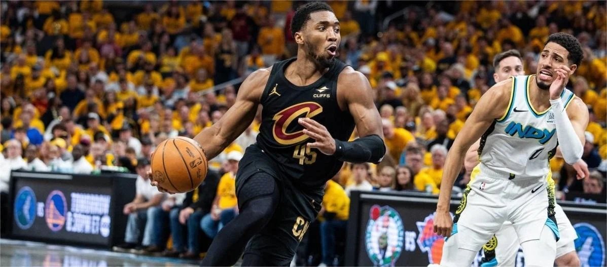 Donovan Mitchell ghi được 43 điểm khi Cleveland Cavaliers đánh bại Indiana Pacers với tỷ số 126-104