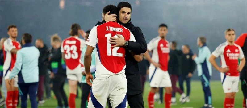 Duy trì tính cạnh tranh mạnh mẽ Arteta hy vọng các cầu thủ có thể tự hào về bản thân