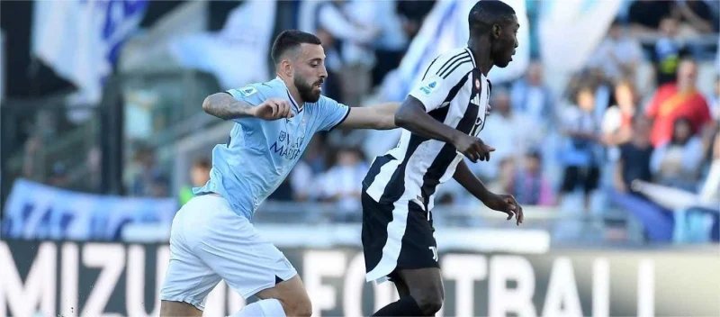 Serie A: Kalulu nhận thẻ đỏ, Juventus bị Lazio cầm hòa 1-1