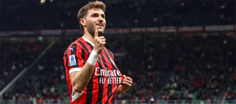 Santiago Jimenez cho biết AC Milan sẵn sàng chiến đấu giành Cúp Ý