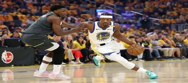 Warriors vẫn dẫn trước với 0 cú ném ba điểm trong hiệp một! Kỷ lục playoff hiếm hoi tái hiện sau tám năm
