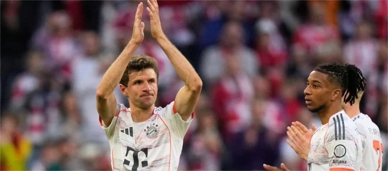 Kompany ca ngợi tác động lâu dài của Muller tại Bayern