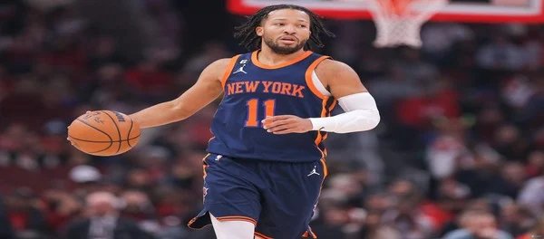 Knicks lại đánh bại Celtics với tỷ số 121-113, Brunson ghi được 39 điểm và 12 pha kiến tạo để dẫn dắt đội giành chiến thắng trong trận đấu