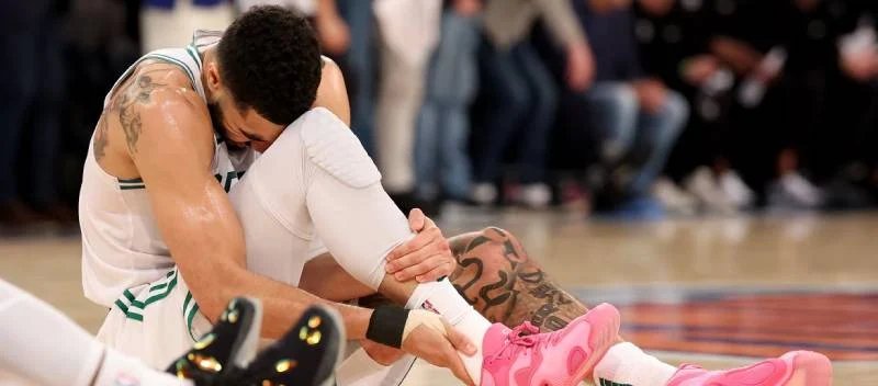 Ngôi sao Jayson Tatum của Boston Celtics trải qua ca phẫu thuật để phục hồi gân Achilles bên phải