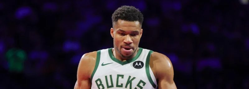 Shams: Antetokounmpo đã cân nhắc rời Bucks lần đầu tiên sau khi bị loại ở vòng đầu tiên của vòng loại trực tiếp trong năm thứ ba liên tiếp