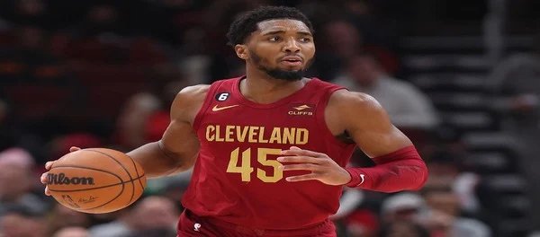 Pacers lại đánh bại Cavaliers với tổng tỷ số 4-1 và tiến vào Chung kết miền Đông. 35 điểm của Mitchell không thể cứu vãn được trận đấu.