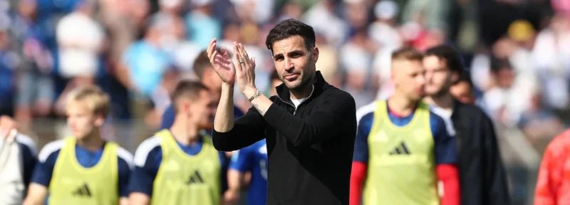 Fabregas từ chối lời mời từ Leverkusen và các đội khác và quyết định ở lại Como
