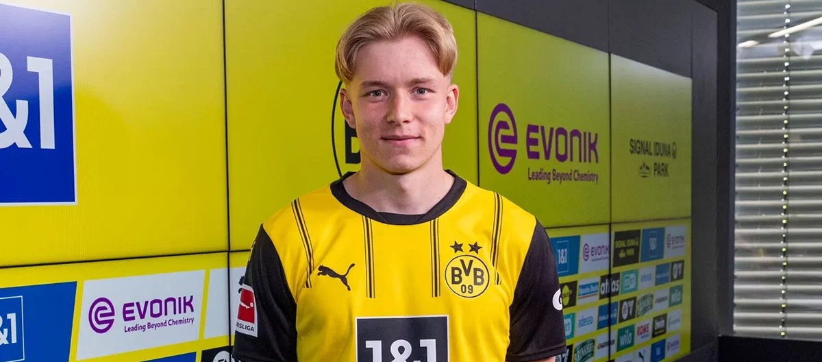 Borussia Dortmund chính thức mua lại quyền sở hữu hậu vệ tuyển thủ Thụy Điển Daniel Svensson đang được cho mượn từ Nordsjælland.