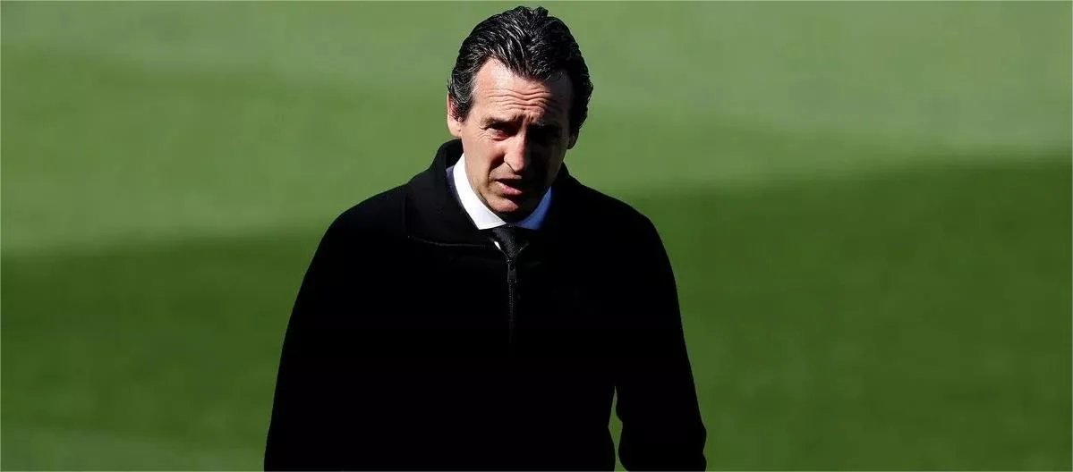 Emery khuyến khích Aston Villa tập trung vào Tottenham