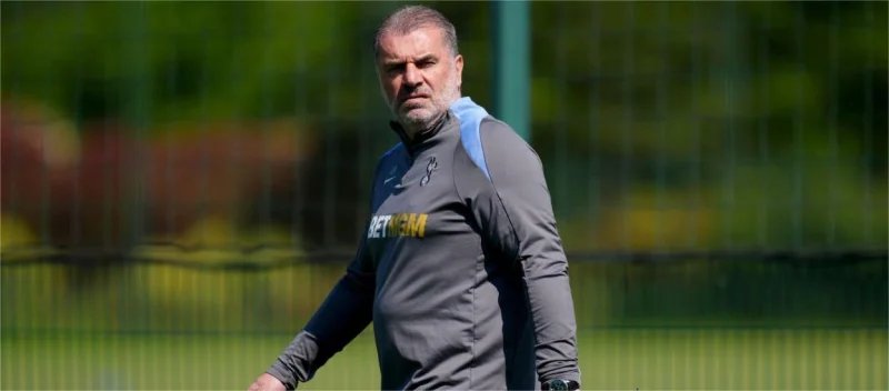 Postecoglou sử dụng sự sáng tạo để giải quyết chấn thương: Chúng ta không thể mất thêm cầu thủ nào nữa