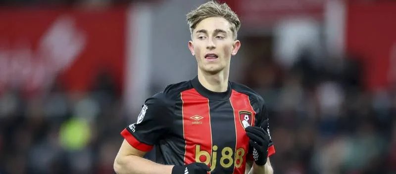 Real Madrid ký hợp đồng với hậu vệ Dean Huissen của Bournemouth