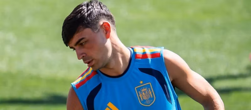 Pedri hopes the young players will have great careers.